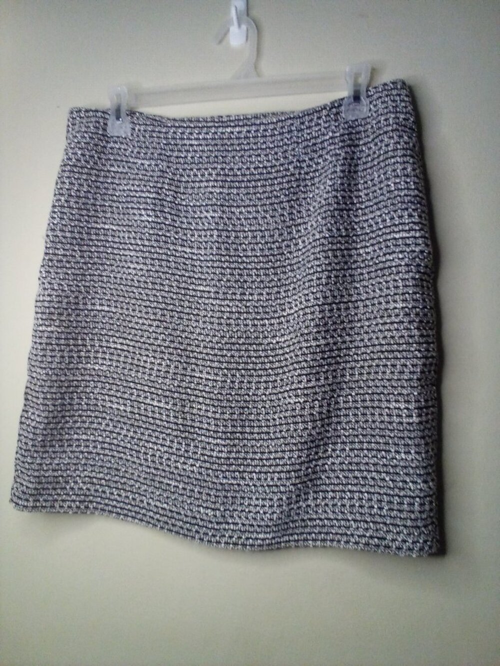 New York & Company Skirt Women 14 Textured Career Back Zip Black White